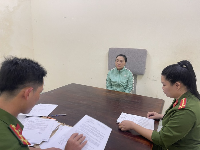 Nữ quái lừa đàn ông ngủ “qua đêm” để trộm cắp rồi bỏ trốn- Ảnh 1. Nữ quái lừa đàn ông ngủ “qua đêm” để trộm cắp rồi bỏ trốn- Ảnh 1.