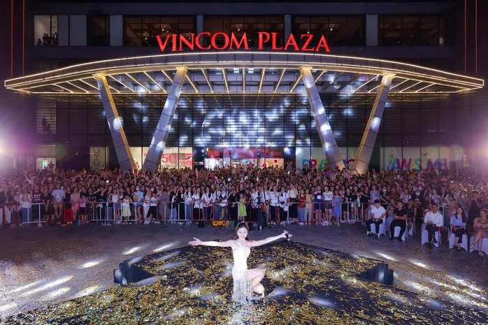 “Vũ trụ Vin” phục vụ 6 triệu lượt khách trong 3 ngày đầu nghỉ lễ 2-9- Ảnh 11.
