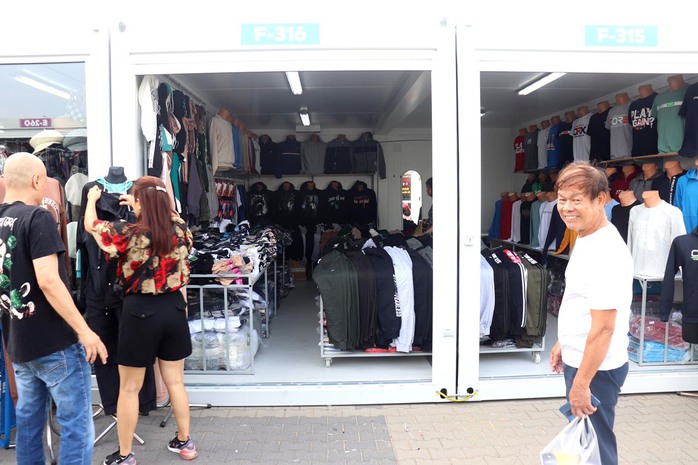 Thư Ba Lan: Giấu nước mắt, nở nụ cười- Ảnh 9. Thư Ba Lan: Giấu nước mắt, nở nụ cười- Ảnh 9.