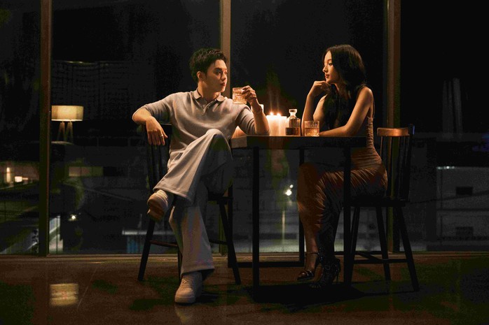 "Út khờ" Negav "lột xác" với hình tượng trùm mafia- Ảnh 2. "Út khờ" Negav "lột xác" với hình tượng trùm mafia- Ảnh 2.