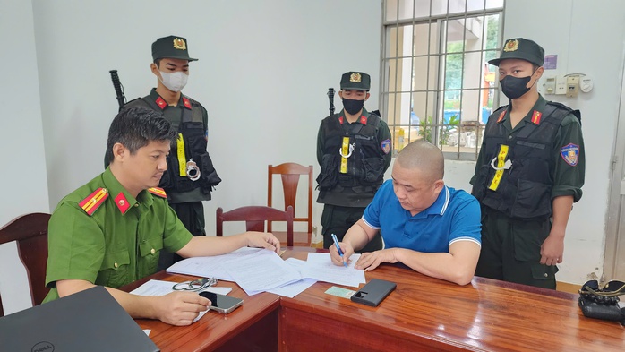 Phú Quốc: Lấy đất nhà nước bán cho nhiều người, chiếm đoạt hàng chục tỉ đồng- Ảnh 2. Phú Quốc: Lấy đất nhà nước bán cho nhiều người, chiếm đoạt hàng chục tỉ đồng- Ảnh 2.