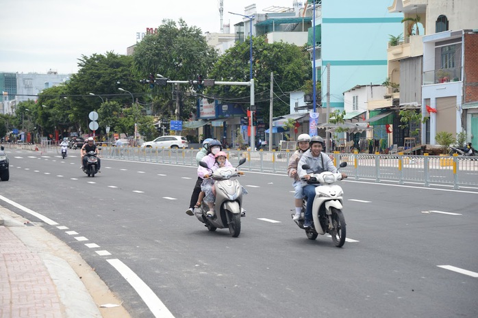 Sáng 4-9, thông xe đường rộng 40 m ở Bình Tân- Ảnh 2. Sáng 4-9, thông xe đường rộng 40 m ở Bình Tân- Ảnh 2.