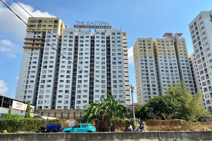 Chung cư The Eastern phải bầu lại BQT mới sau 1 năm thành lập vì cư dân nghi ngờ BQT cũ chi tiêu không rõ ràng 6 tỉ đồng quỹ bảo trì. Ảnh: ANH VŨ Chung cư The Eastern phải bầu lại BQT mới sau 1 năm thành lập vì cư dân nghi ngờ BQT cũ chi tiêu không rõ ràng 6 tỉ đồng quỹ bảo trì. Ảnh: ANH VŨ
