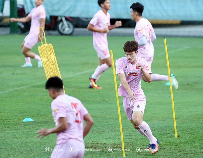 LPBank Cup 2024: Chờ đợi gì ở đội tuyển Việt Nam?- Ảnh 1. LPBank Cup 2024: Chờ đợi gì ở đội tuyển Việt Nam?- Ảnh 1.