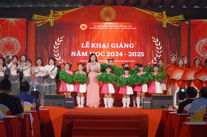 Trường học để học sinh hoàn thiện bản thân, không phải để "loại trừ"- Ảnh 1. Trường học để học sinh hoàn thiện bản thân, không phải để "loại trừ"- Ảnh 1.