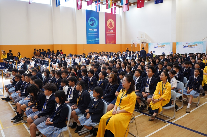 Toàn cảnh Lễ khai giảng tại Victoria School - Nam Sài Gòn Toàn cảnh Lễ khai giảng tại Victoria School - Nam Sài Gòn
