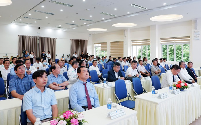 Bước phát triển mới trong phẫu thuật và điều trị bệnh lý sọ não, cột sống- Ảnh 1. Bước phát triển mới trong phẫu thuật và điều trị bệnh lý sọ não, cột sống- Ảnh 1.
