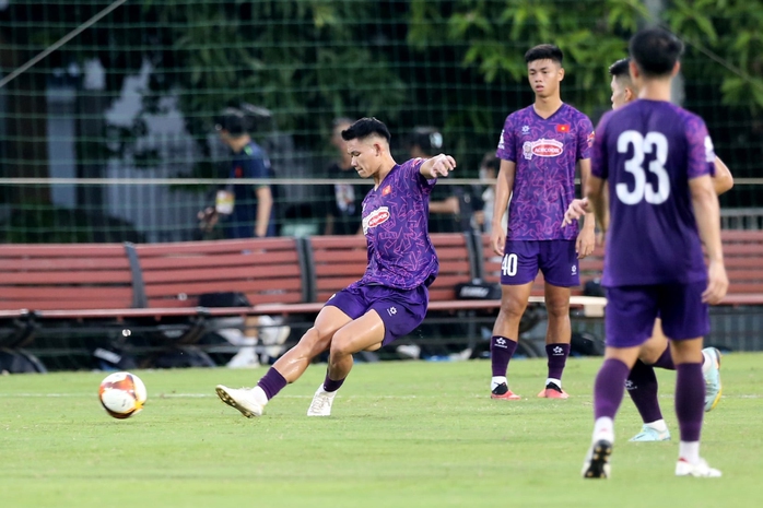 U22 Việt Nam cải thiện kiểm soát bóng- Ảnh 1. U22 Việt Nam cải thiện kiểm soát bóng- Ảnh 1.
