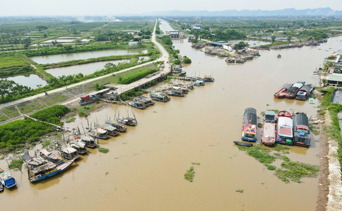 Xem xét trách nhiệm nếu lơ là phòng chống siêu bão Yagi- Ảnh 3. Xem xét trách nhiệm nếu lơ là phòng chống siêu bão Yagi- Ảnh 3.