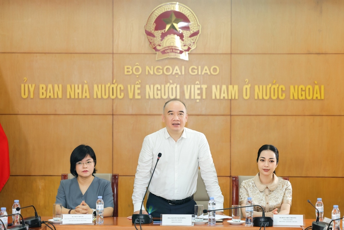 Giảng viên người nước ngoài trở thành Sứ giả tiếng Việt- Ảnh 1. Giảng viên người nước ngoài trở thành Sứ giả tiếng Việt- Ảnh 1.