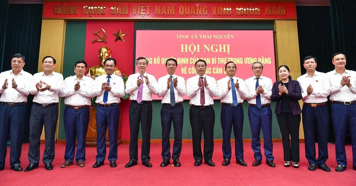 Thứ trưởng Bộ TT-TT Nguyễn Huy Dũng làm Phó Bí thư Tỉnh ủy Thái Nguyên- Ảnh 2. Thứ trưởng Bộ TT-TT Nguyễn Huy Dũng làm Phó Bí thư Tỉnh ủy Thái Nguyên- Ảnh 2.