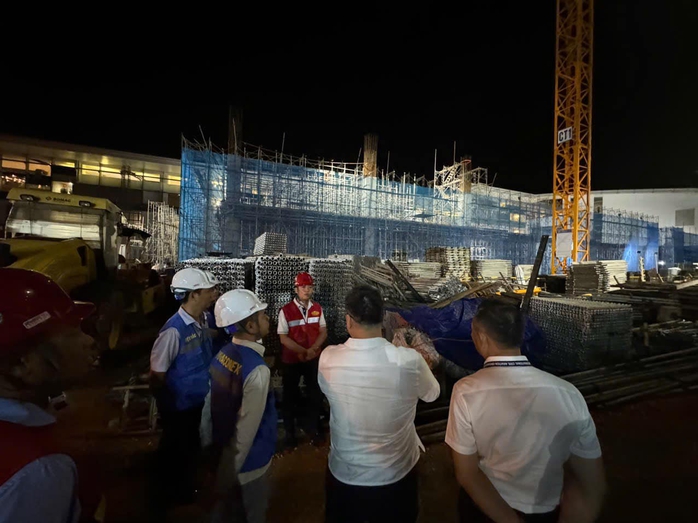 Giám đốc sân bay Nội Bài kiểm tra công tác phòng chống bão trong đêm- Ảnh 8. Giám đốc sân bay Nội Bài kiểm tra công tác phòng chống bão trong đêm- Ảnh 8.
