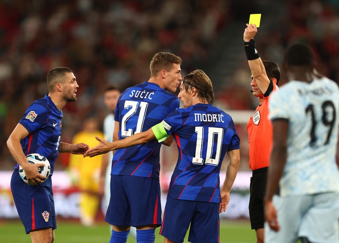 Ronaldo bùng nổ bàn thắng thứ 900, Bồ Đào Nha thắng á quân Nations League- Ảnh 5. Ronaldo bùng nổ bàn thắng thứ 900, Bồ Đào Nha thắng á quân Nations League- Ảnh 5.
