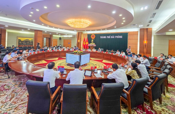 Học sinh, học viên ở Hải Phòng nghỉ học từ ngày 7-9 để tránh siêu bão Yagi- Ảnh 1. Học sinh, học viên ở Hải Phòng nghỉ học từ ngày 7-9 để tránh siêu bão Yagi- Ảnh 1.
