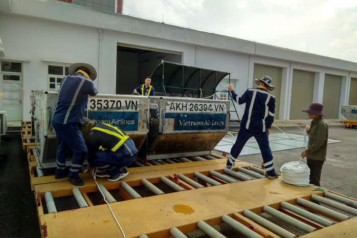 "Đột nhập" sân bay Nội Bài, Vân Đồn trước giờ đóng cửa chống bão- Ảnh 15.