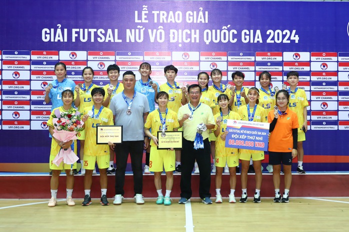 Futsal nữ VĐQG: Thuỳ Trang vua phá lưới, Thái Sơn Nam vô địch 3 mùa liên tiếp- Ảnh 2. Futsal nữ VĐQG: Thuỳ Trang vua phá lưới, Thái Sơn Nam vô địch 3 mùa liên tiếp- Ảnh 2.