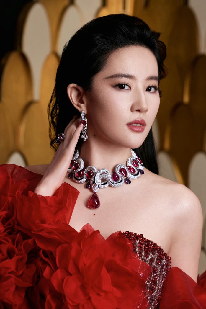 "Thần tiên tỉ tỉ" Lưu Diệc Phi lại gây sốt- Ảnh 1. "Thần tiên tỉ tỉ" Lưu Diệc Phi lại gây sốt- Ảnh 1.