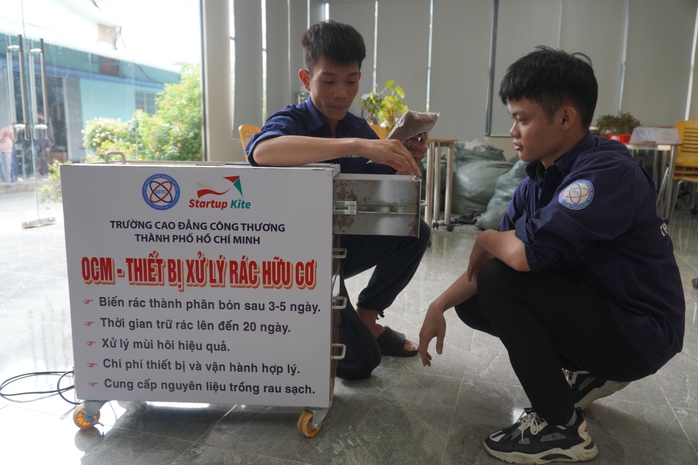 "Hô biến" rác thành phân hữu cơ tại nhà- Ảnh 1. "Hô biến" rác thành phân hữu cơ tại nhà- Ảnh 1.