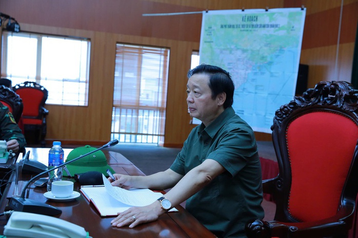 Phó Thủ tướng chỉ đạo "nóng" tại Sở chỉ huy tiền phương- Ảnh 1. Phó Thủ tướng chỉ đạo "nóng" tại Sở chỉ huy tiền phương- Ảnh 1.