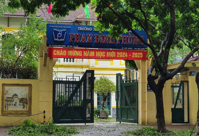 30 trường tại Hà Nội chưa thể dạy học sau bão số 3- Ảnh 1. 30 trường tại Hà Nội chưa thể dạy học sau bão số 3- Ảnh 1.