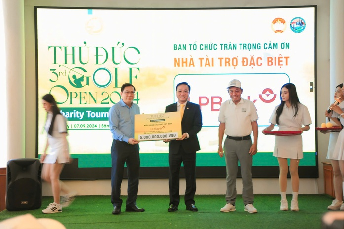 Quyên góp từ thiện hơn 40 tỉ đồng tại Giải Golf Thủ Đức Open 2024- Ảnh 3. Quyên góp từ thiện hơn 40 tỉ đồng tại Giải Golf Thủ Đức Open 2024- Ảnh 3.
