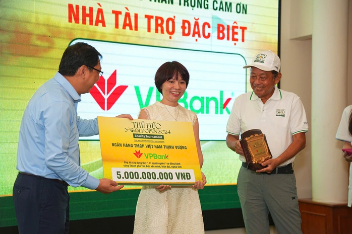 Quyên góp từ thiện hơn 40 tỉ đồng tại Giải Golf Thủ Đức Open 2024- Ảnh 1. Quyên góp từ thiện hơn 40 tỉ đồng tại Giải Golf Thủ Đức Open 2024- Ảnh 1.