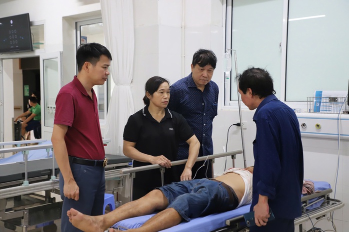 VIDEO: Nhiều bệnh viện tan hoang sau bão số 3- Ảnh 11. VIDEO: Nhiều bệnh viện tan hoang sau bão số 3- Ảnh 11.