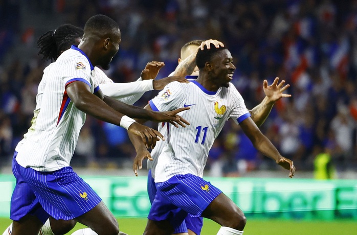 Pháp giật 3 điểm "bảng tử thần" Nations League, Ý nhẹ nhàng toàn thắng- Ảnh 4. Pháp giật 3 điểm "bảng tử thần" Nations League, Ý nhẹ nhàng toàn thắng- Ảnh 4.
