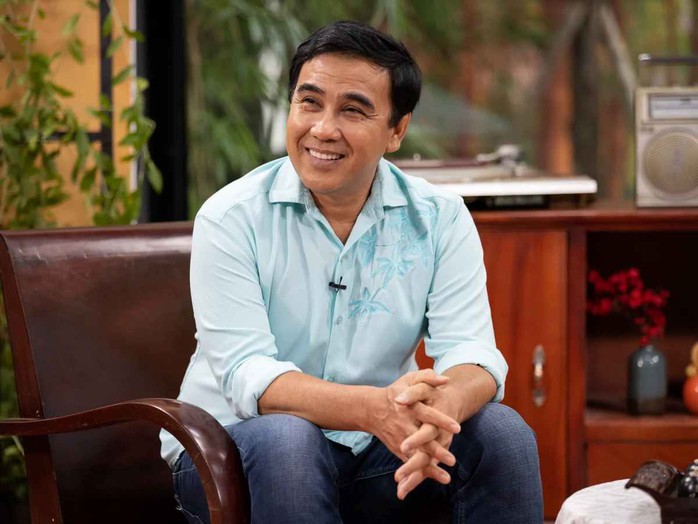 Quyền Linh nói rõ về tin đồn "nợ nần chồng chất"- Ảnh 1. Quyền Linh nói rõ về tin đồn "nợ nần chồng chất"- Ảnh 1.