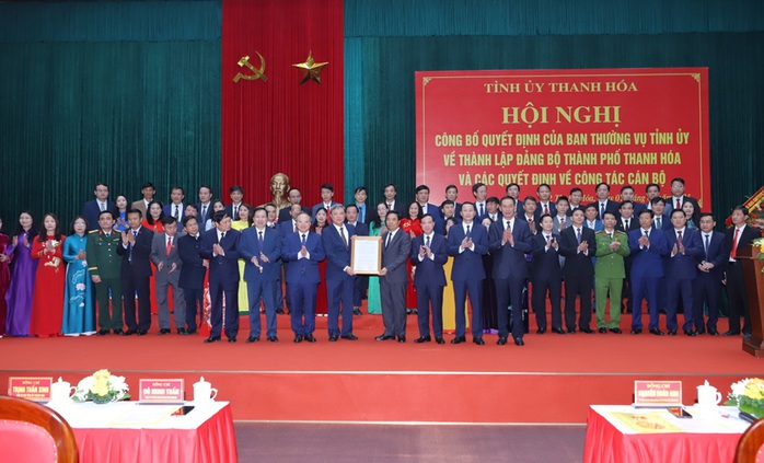 Thành lập Đảng bộ TP Thanh Hóa sau sáp nhập huyện Đông Sơn- Ảnh 1. Thành lập Đảng bộ TP Thanh Hóa sau sáp nhập huyện Đông Sơn- Ảnh 1.