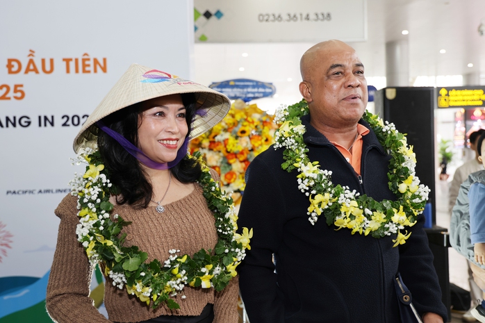 Hàng không đón những vị khách quốc tế đầu tiên, mở đầu năm "bản lề" phát triển- Ảnh 6. Hàng không đón những vị khách quốc tế đầu tiên, mở đầu năm "bản lề" phát triển- Ảnh 6.