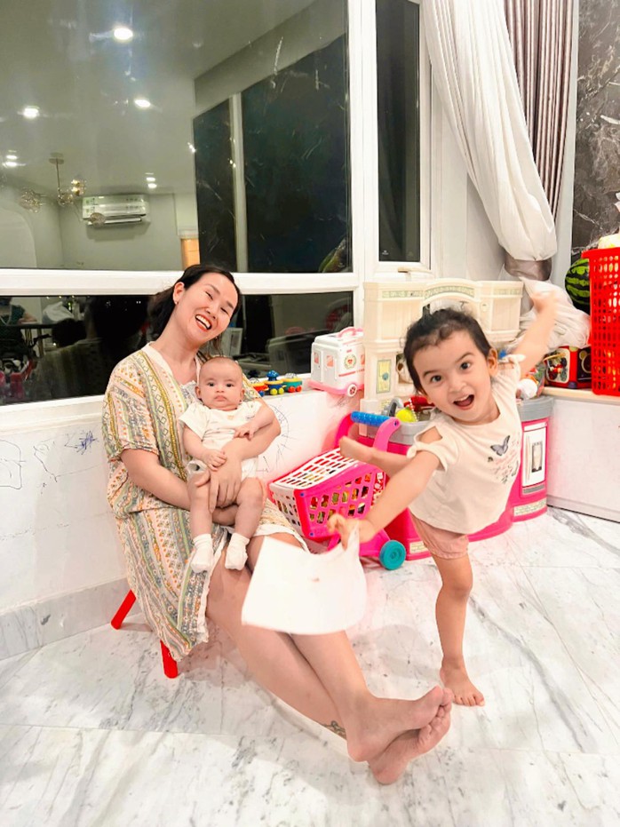 Các sao Việt rộn ràng đón năm mới 2025- Ảnh 3. Các sao Việt rộn ràng đón năm mới 2025- Ảnh 3.