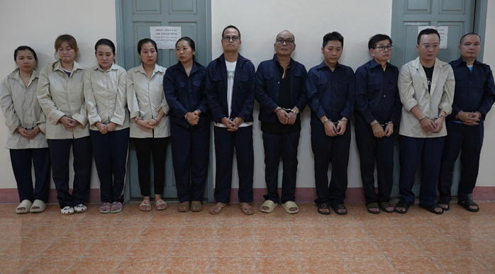 Công an TP HCM bắt nóng 12 người tại khách sạn Ramana- Ảnh 3. Công an TP HCM bắt nóng 12 người tại khách sạn Ramana- Ảnh 3.