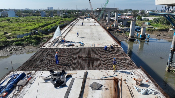 Bức tranh sáng của giao thông liên vùng: Sức bật Vành đai 3- Ảnh 4. Bức tranh sáng của giao thông liên vùng: Sức bật Vành đai 3- Ảnh 4.