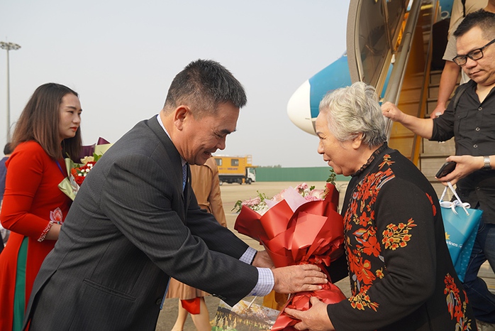 Quảng Bình: Chào đón 66 du khách "xông đất" Di sản Phong Nha - Kẻ Bàng- Ảnh 3. Quảng Bình: Chào đón 66 du khách "xông đất" Di sản Phong Nha - Kẻ Bàng- Ảnh 3.