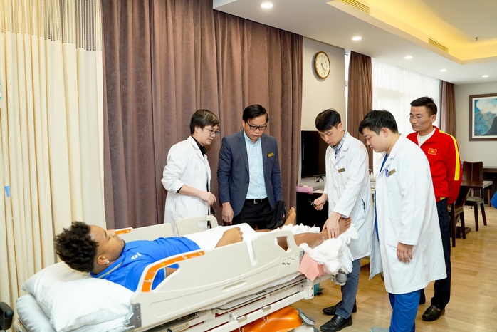 Thêm tuyển thủ Việt Nam nghỉ thi đấu dài hạn như Nguyễn Xuân Son- Ảnh 2. Thêm tuyển thủ Việt Nam nghỉ thi đấu dài hạn như Nguyễn Xuân Son- Ảnh 2.