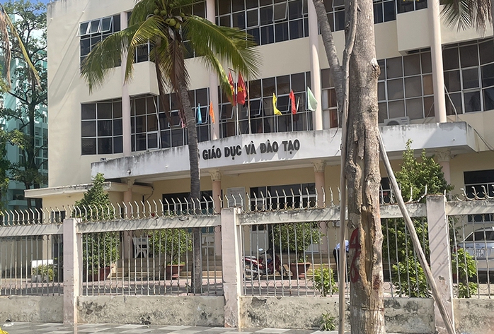 Khởi tố nguyên Giám đốc Sở GD-ĐT Bình Thuận vì liên quan AIC- Ảnh 1. Khởi tố nguyên Giám đốc Sở GD-ĐT Bình Thuận vì liên quan AIC- Ảnh 1.