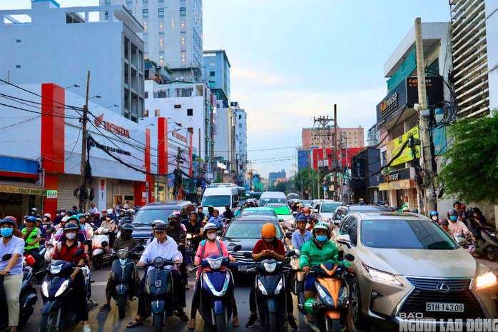 Chế tài nào với người bỏ phương tiện vi phạm khi thấy mức phạt cao?- Ảnh 1. Chế tài nào với người bỏ phương tiện vi phạm khi thấy mức phạt cao?- Ảnh 1.