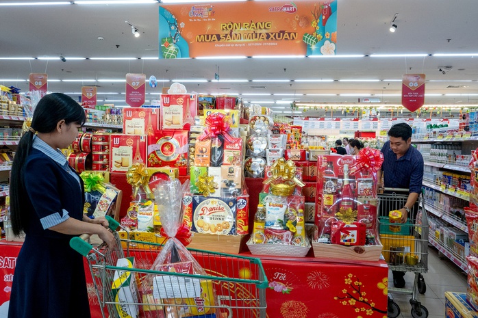 Báo in Người Lao Động 13-1: Hàng hóa Tết dồi dào, giá bình ổn- Ảnh 2. Báo in Người Lao Động 13-1: Hàng hóa Tết dồi dào, giá bình ổn- Ảnh 2.