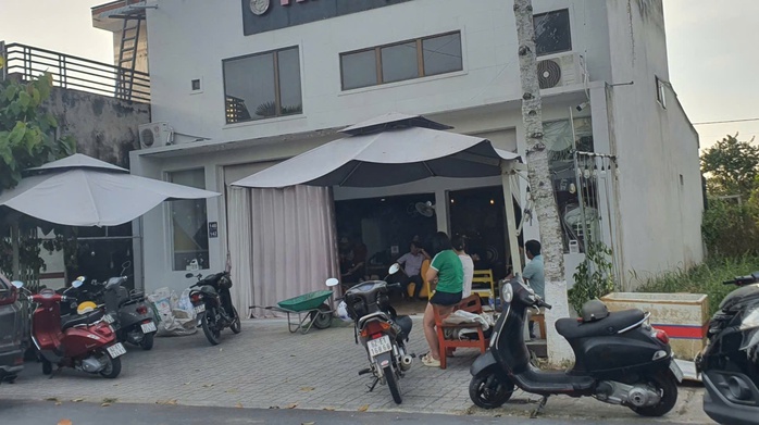 Long An: Đang ăn lẩu, 2 cô giáo và 7 học sinh gặp nạn- Ảnh 1. Long An: Đang ăn lẩu, 2 cô giáo và 7 học sinh gặp nạn- Ảnh 1.