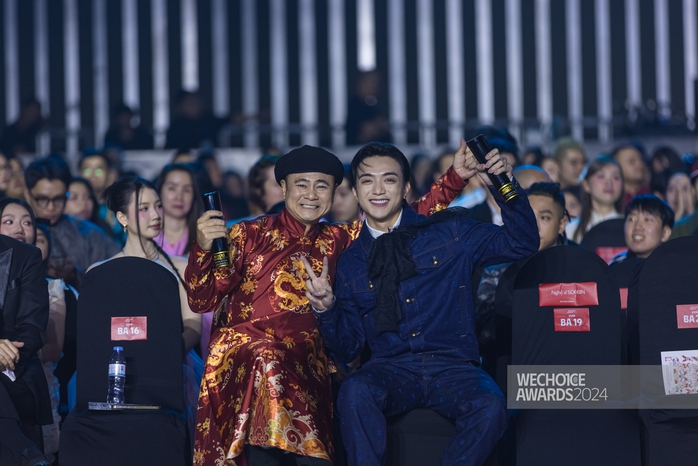 SOOBIN tiếp tục thắng lớn tại "WeChoice Awards 2024"- Ảnh 1. SOOBIN tiếp tục thắng lớn tại "WeChoice Awards 2024"- Ảnh 1.