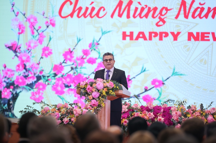 Thủ tướng và Phu nhân chủ trì chiêu đãi các Đại sứ, Trưởng đại diện tổ chức quốc tế- Ảnh 4. Thủ tướng và Phu nhân chủ trì chiêu đãi các Đại sứ, Trưởng đại diện tổ chức quốc tế- Ảnh 4.