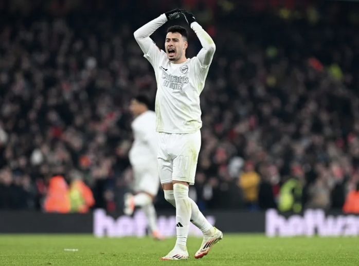 Thủ thành Bayindir hóa người hùng, Man United loại Arsenal sau loạt 11 m- Ảnh 1. Thủ thành Bayindir hóa người hùng, Man United loại Arsenal sau loạt 11 m- Ảnh 1.