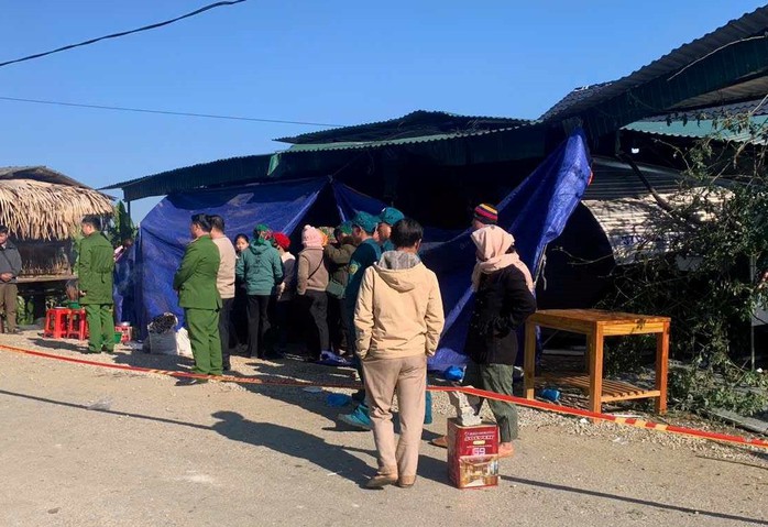 Vụ xe tải lao vào nhà dân: 4 trong số 6 nạn nhân tử vong là trẻ em- Ảnh 2. Vụ xe tải lao vào nhà dân: 4 trong số 6 nạn nhân tử vong là trẻ em- Ảnh 2.