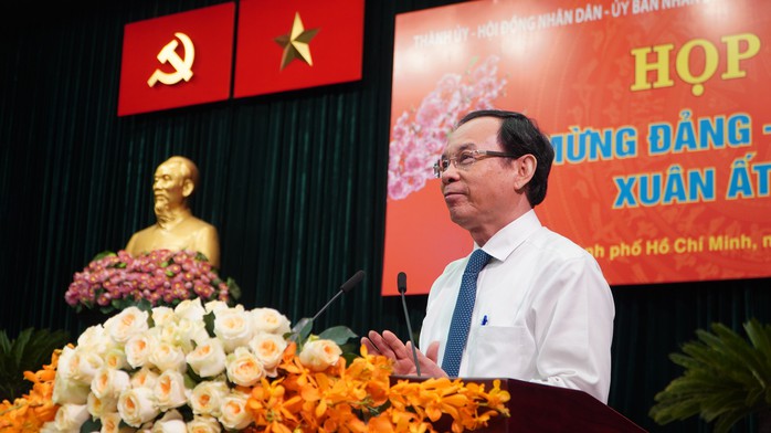 TP HCM họp mặt Mừng Đảng - Mừng Xuân- Ảnh 1. TP HCM họp mặt Mừng Đảng - Mừng Xuân- Ảnh 1.