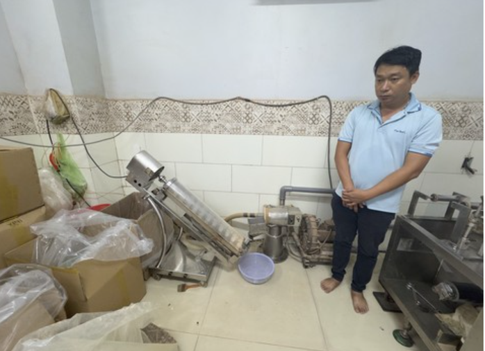 Công an TP HCM bắt giám đốc Công ty Kiến Lâm- Ảnh 1. Công an TP HCM bắt giám đốc Công ty Kiến Lâm- Ảnh 1.