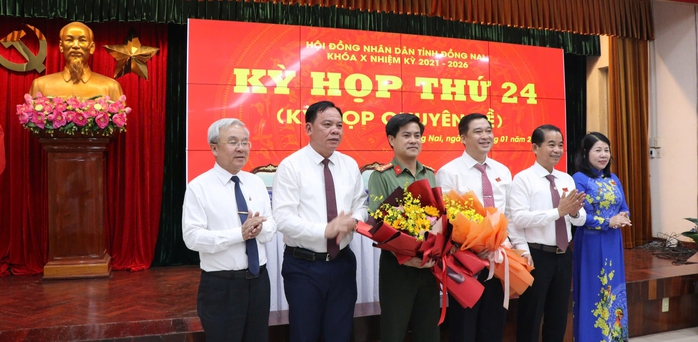 Ông Hồ Văn Hà được bầu giữ chức Phó Chủ tịch UBND tỉnh Đồng Nai- Ảnh 1. Ông Hồ Văn Hà được bầu giữ chức Phó Chủ tịch UBND tỉnh Đồng Nai- Ảnh 1.