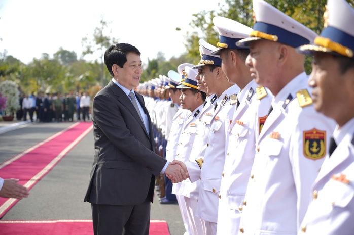 Chủ tịch nước Lương Cường thăm và chúc Tết tại Phú Quốc- Ảnh 2. Chủ tịch nước Lương Cường thăm và chúc Tết tại Phú Quốc- Ảnh 2.