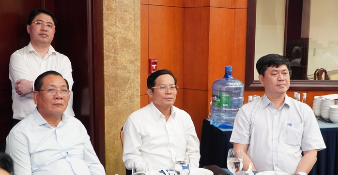 TP HCM họp mặt Mừng Đảng - Mừng Xuân- Ảnh 4. TP HCM họp mặt Mừng Đảng - Mừng Xuân- Ảnh 4.