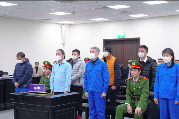 Cựu chủ tịch NXB Giáo dục lĩnh án 12 năm tù- Ảnh 1. Cựu chủ tịch NXB Giáo dục lĩnh án 12 năm tù- Ảnh 1.